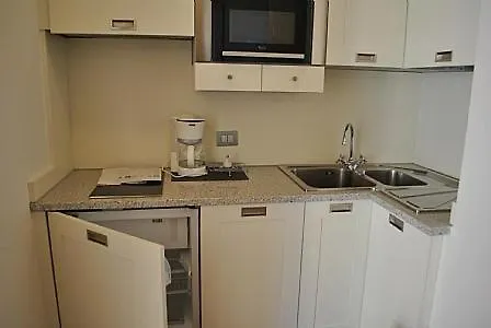 Sleeps 2 Pool Wifi Appartement Meina
